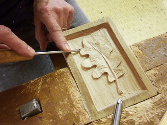 Work on oak leaf